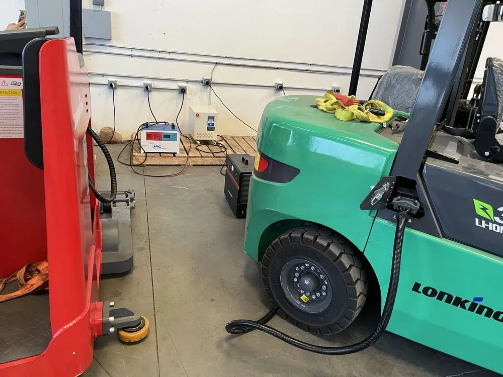 Licensed electrician providing outlet and switch repair in , 