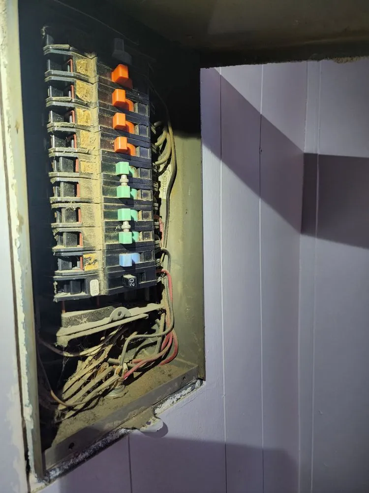 Slide of DNZ Electrical Services