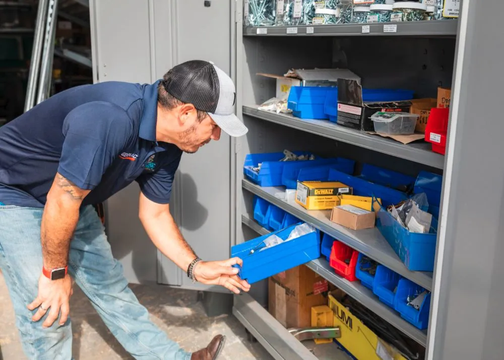 Slide of Doc Watts Electric