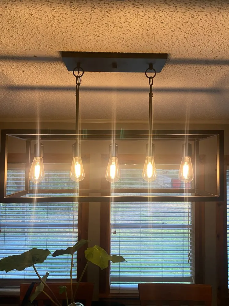 Slide of Doctor Electric Services