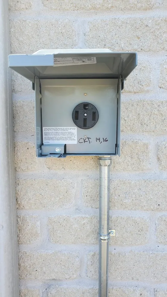 Slide of Doctor Electric Services