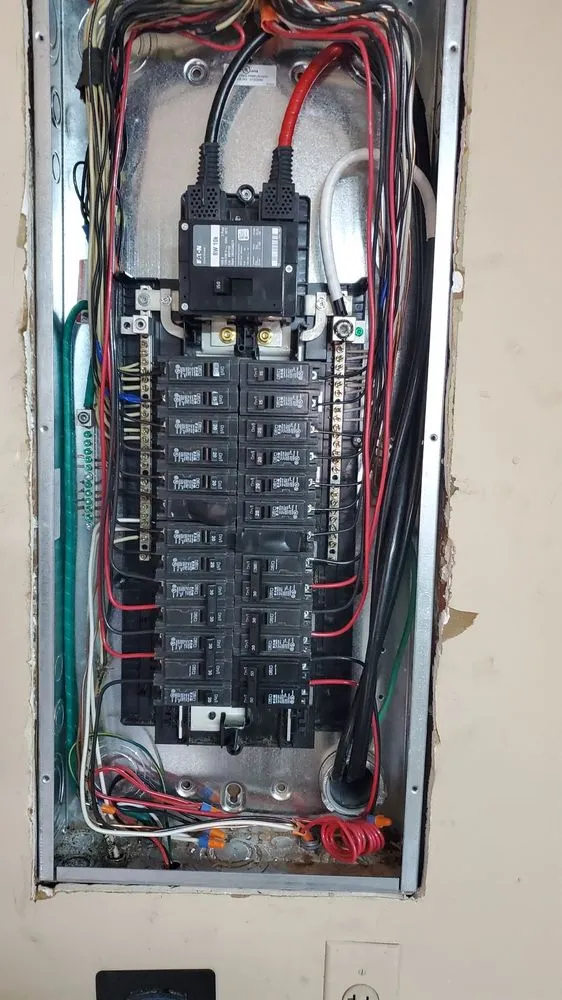 Slide of Doctor Electric Services