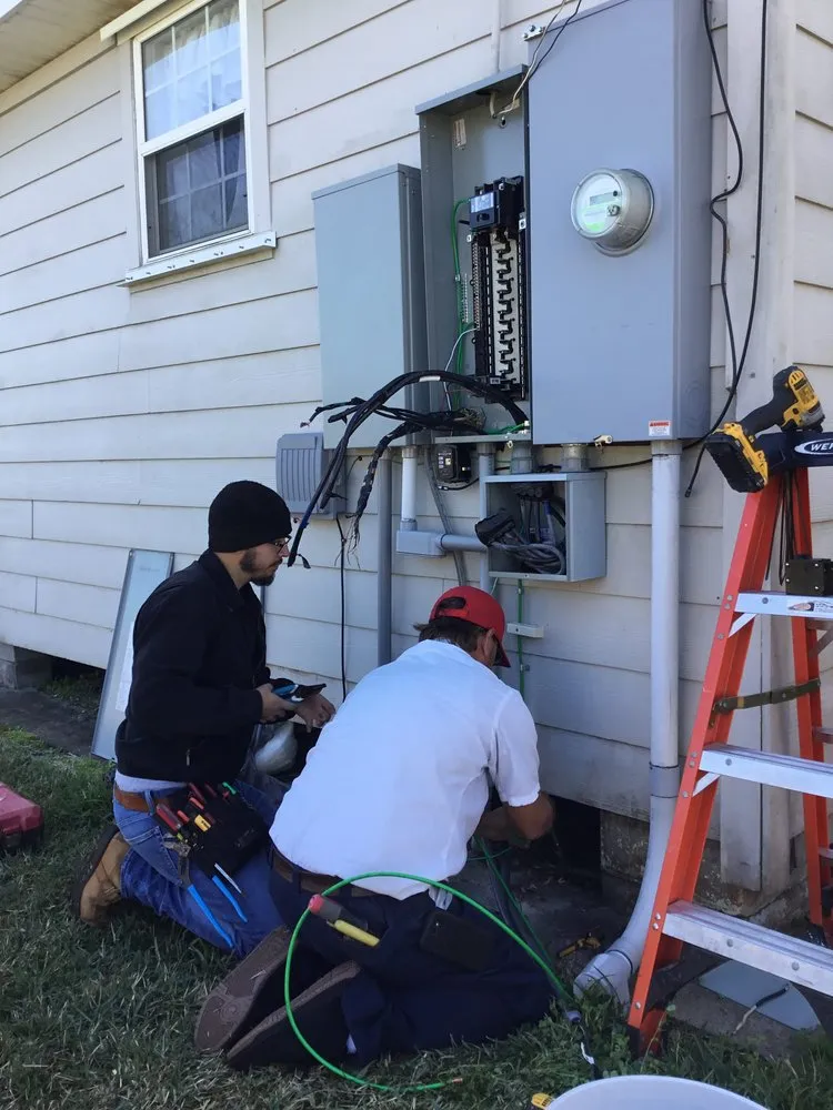 Trusted electrician providing wiring installation in Pasadena, TX - Doctor Home Experts Electrical Heating And Air