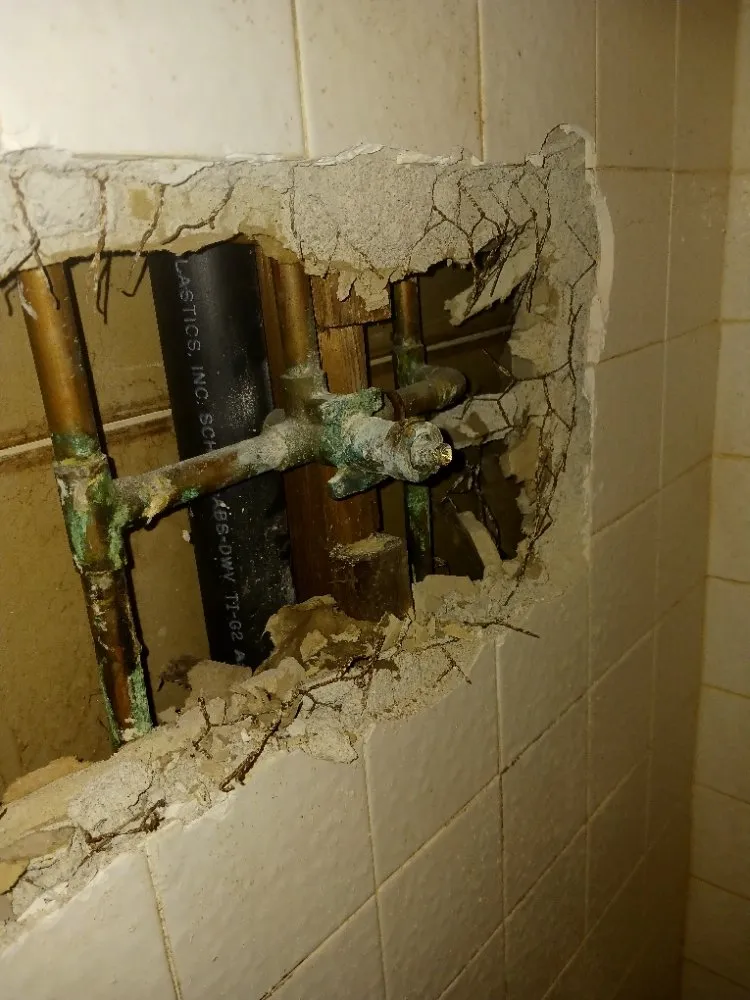 Professional circuit breaker repair in , by Doing It Right Handyman Service