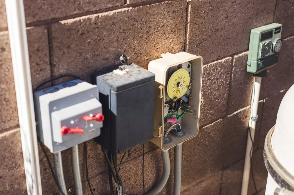 Slide of Dolce Electric