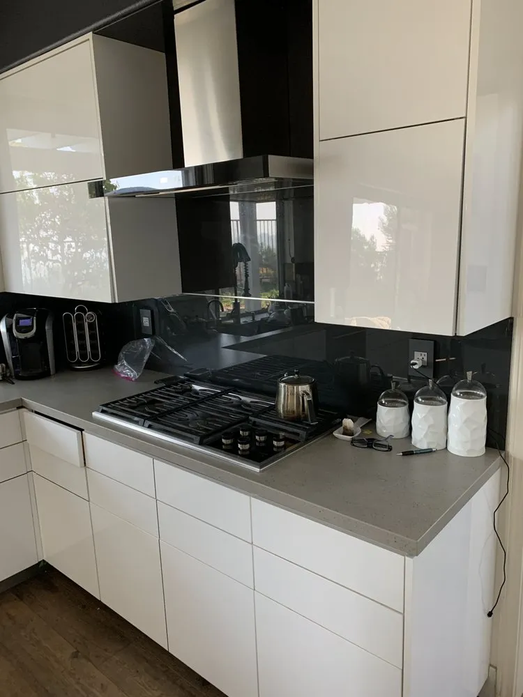 Slide of Dolce Electric