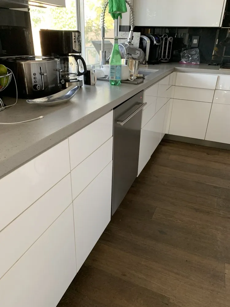 Slide of Dolce Electric