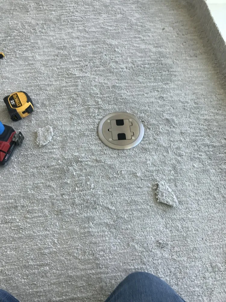 Reliable electrician providing lighting installation in , 