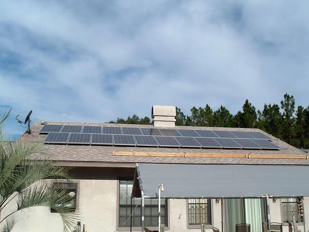 Expert electrician providing emergency electrical service in Coleman, FL - Done Right Electric