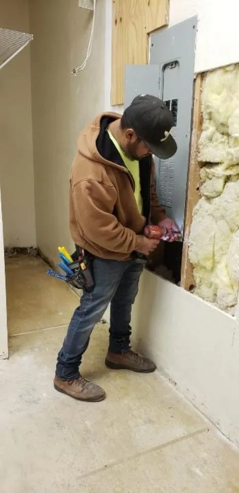 Slide of Done Right Electrical