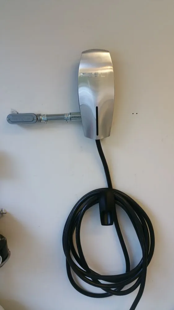 Slide of Doneen Electric, Inc