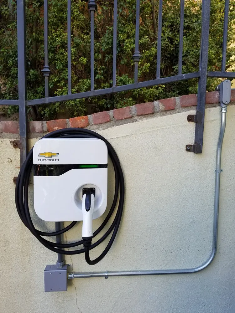 Slide of Doneen Electric, Inc