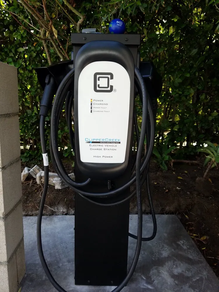 Slide of Doneen Electric, Inc