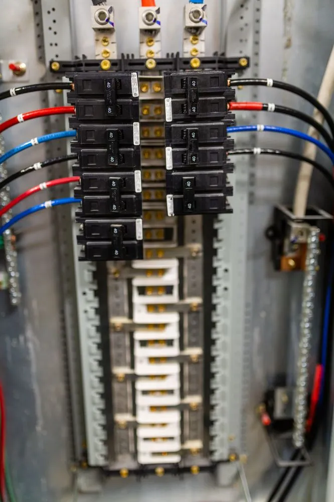 Slide of Doneen Electric, Inc