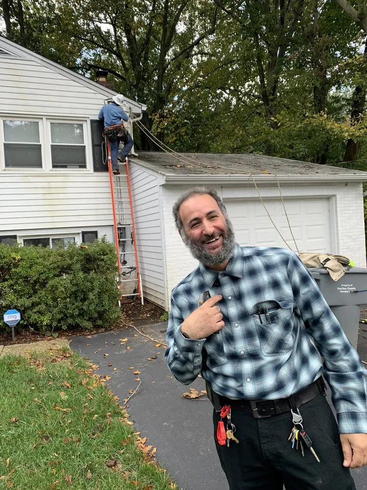 Slide of Dora Electric