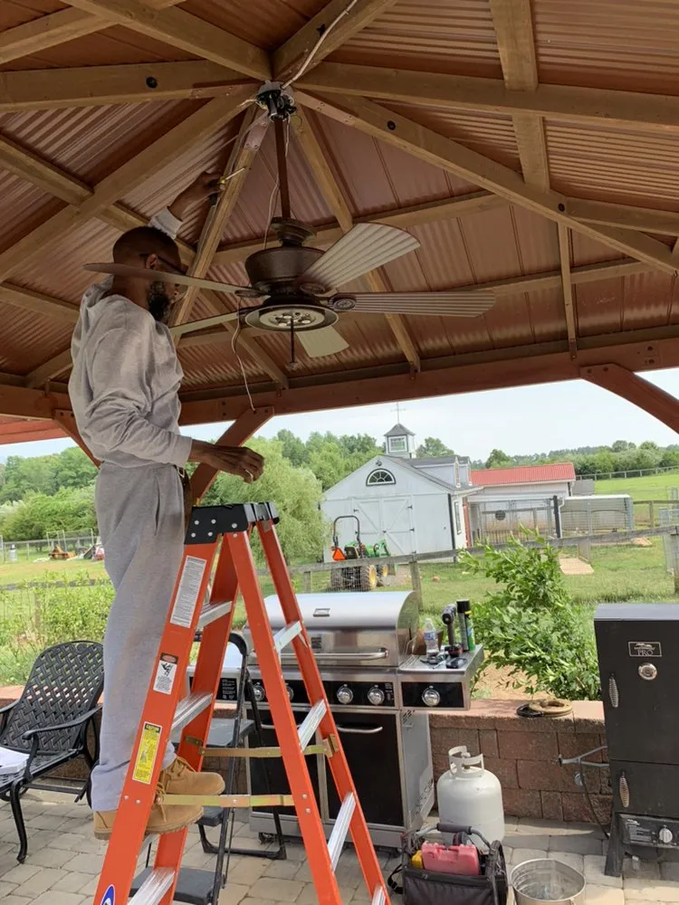 Slide of Double E Electrical