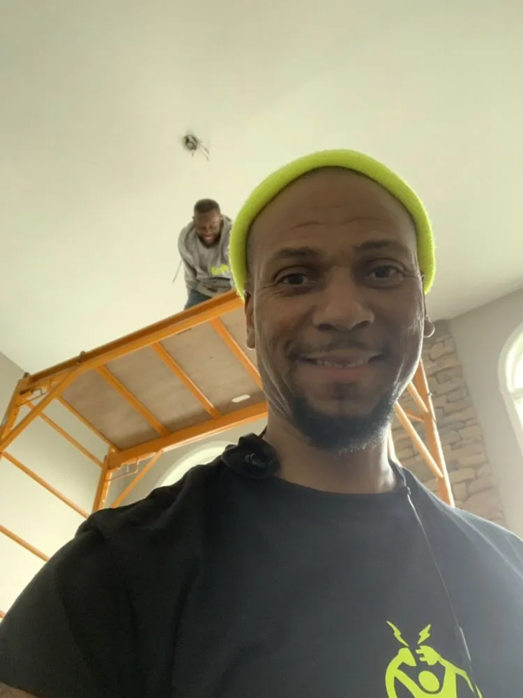 Slide of Double E Electrical