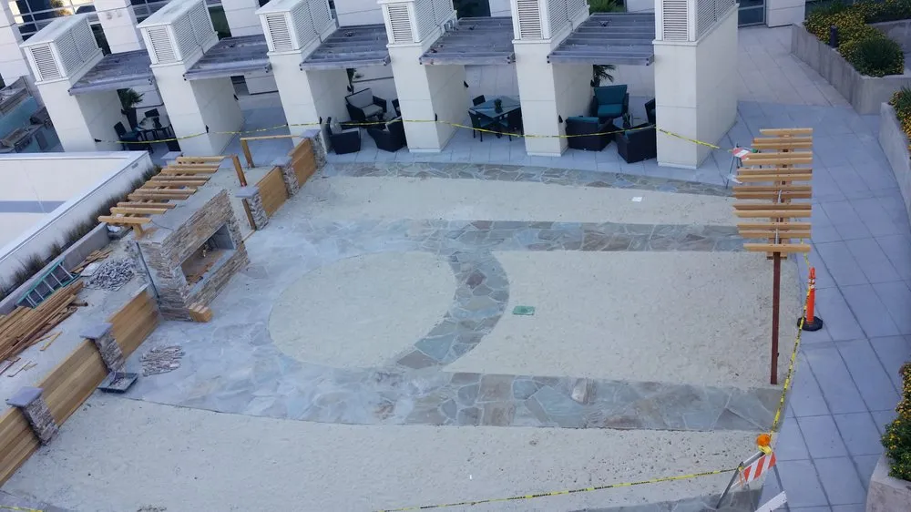 Slide of Double J Electric