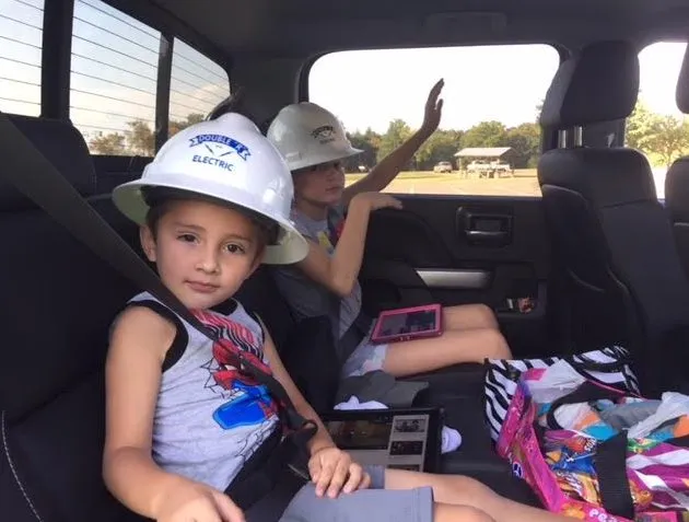 Slide of Double R Electric