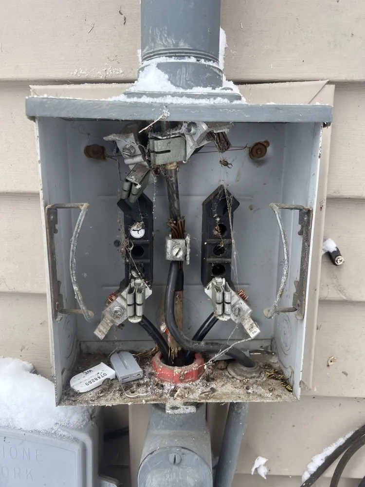 Slide of Double U Electric