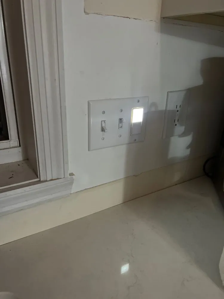 Slide of Double U Electric