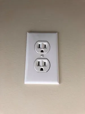 Downers Grove Emergency Electrician Logo