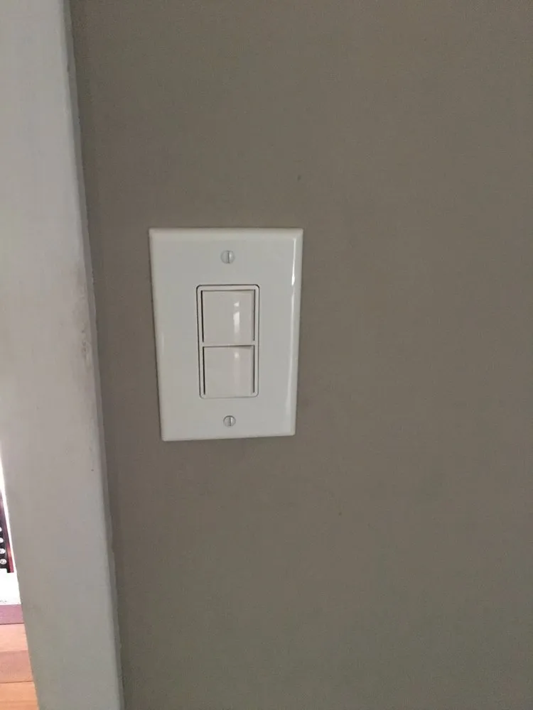 Slide of Dr D's Electrical Solutions