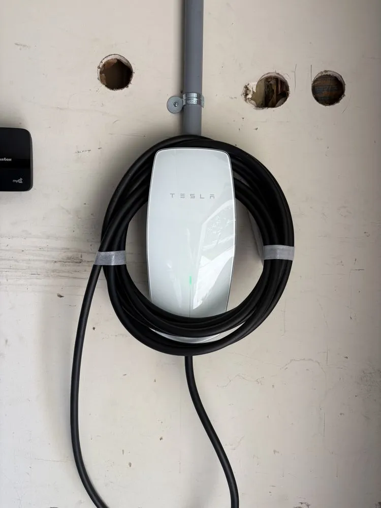 Slide of DR Electric Solutions