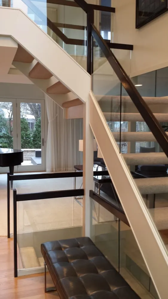 Slide of DR Services Unlimited