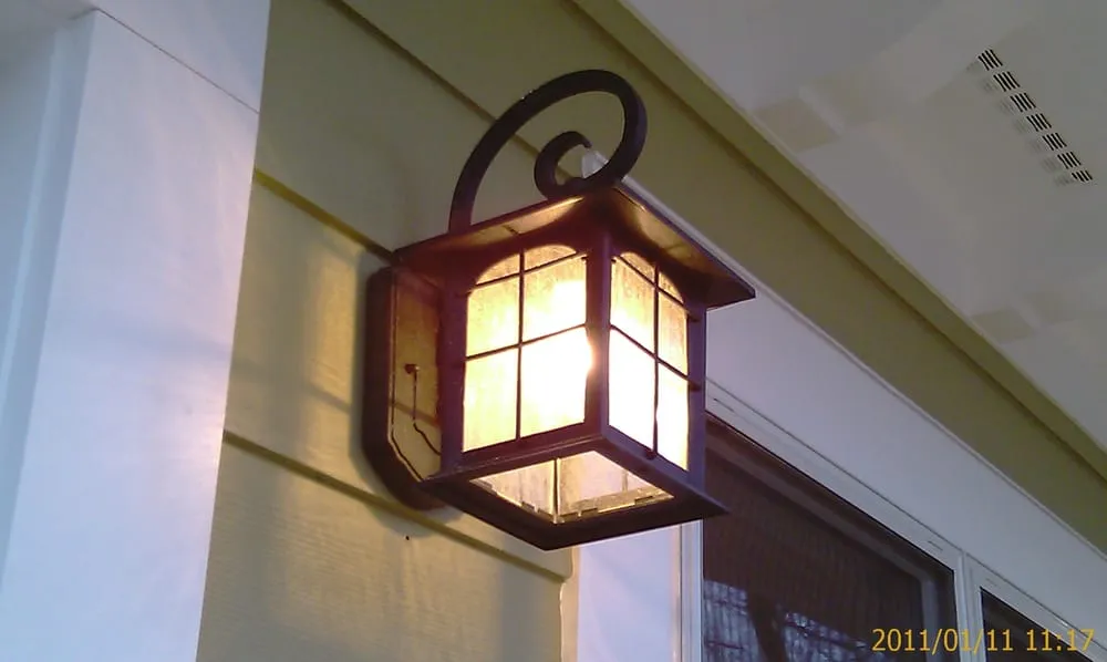 Slide of Dr Watts Electrical Services