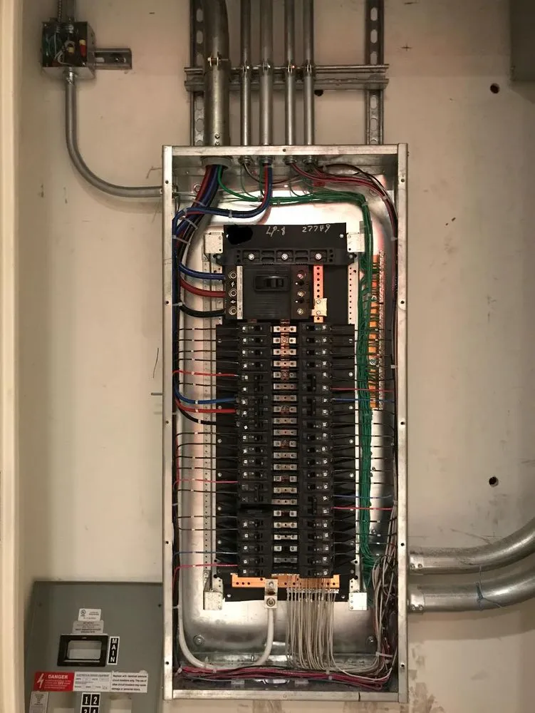 Professional panel upgrade experts serving Flushing, NY - Dream Emergency Electrician
