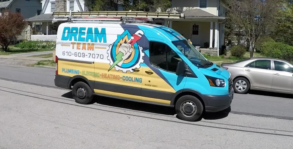 Emergency electrician providing outlet and switch repair in Newtown Square, PA - Dream Team Home Services