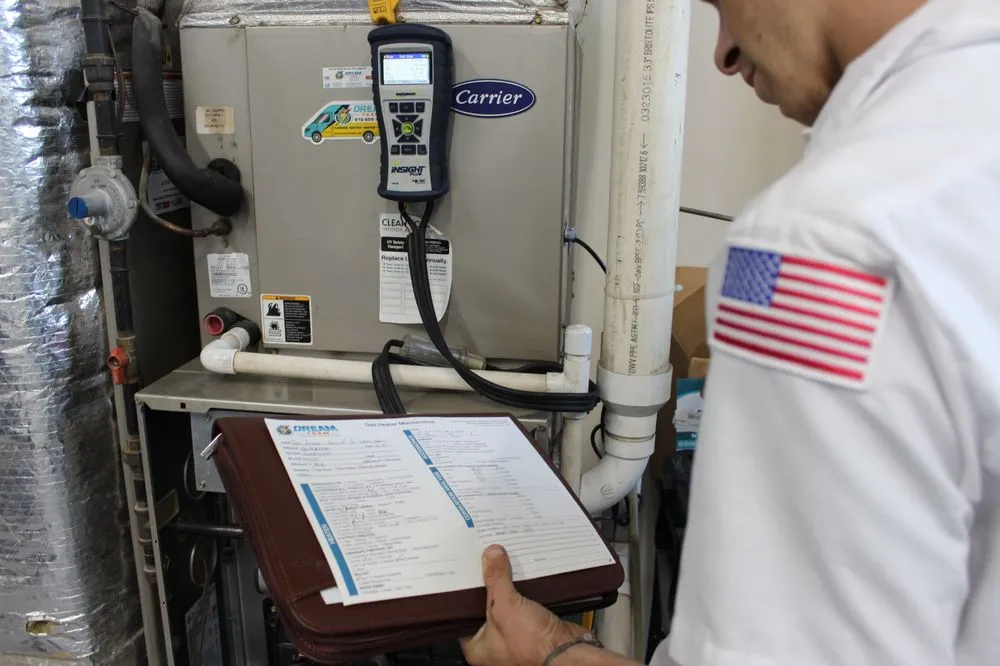 Licensed electrical repair experts serving Newtown Square, PA - Dream Team Home Services