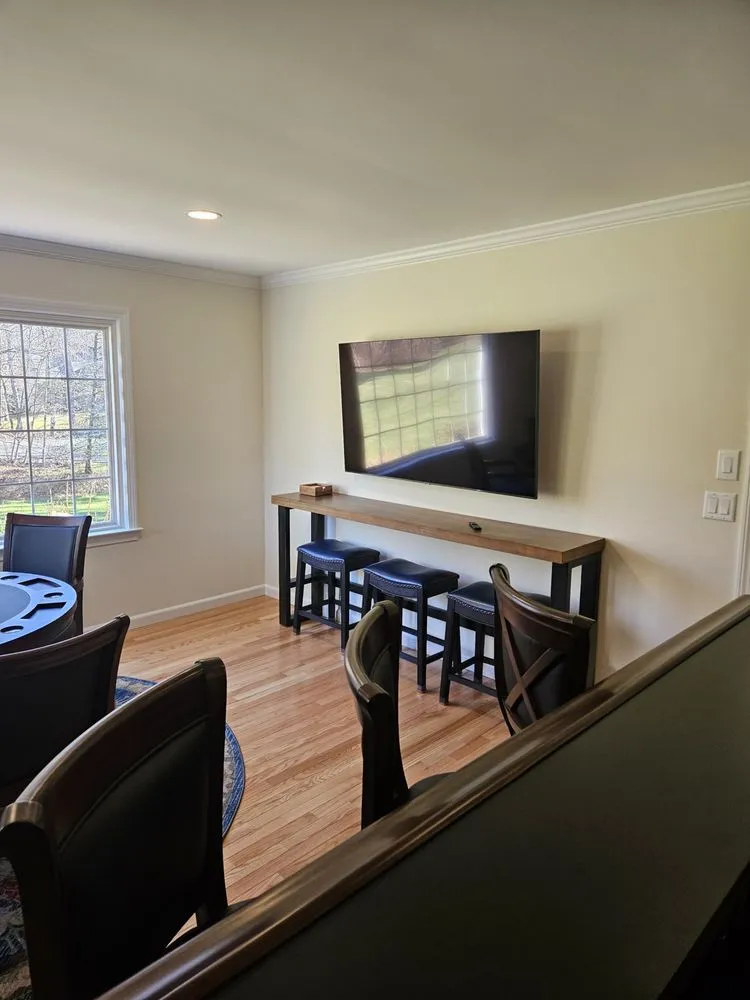 Affordable electrician providing circuit breaker repair in Cornwall Bridge, CT - Dreyer Electrical