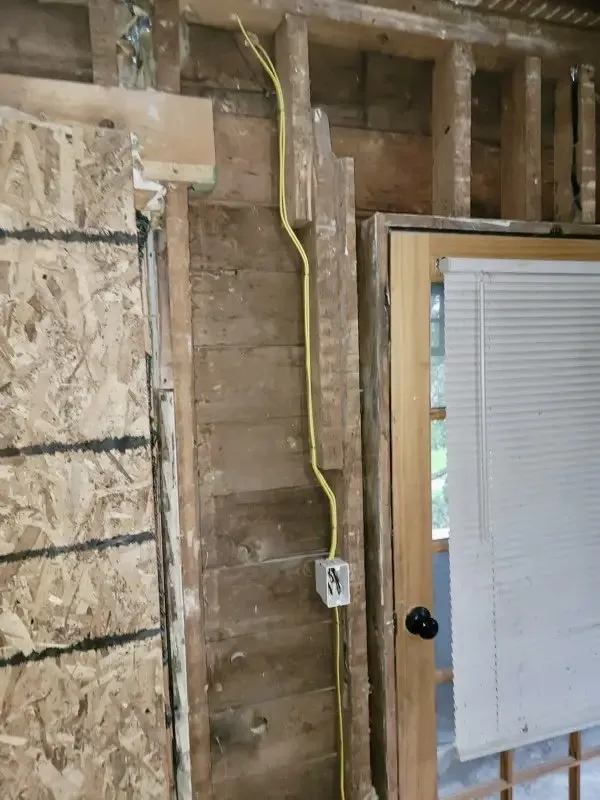 Slide of DRL Electric and Construction