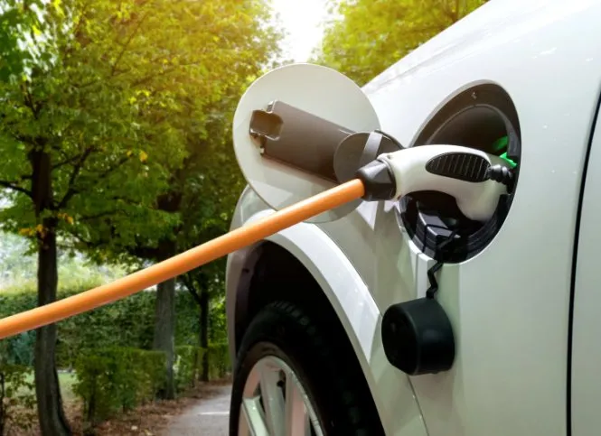 Slide of DRL Electric and Construction