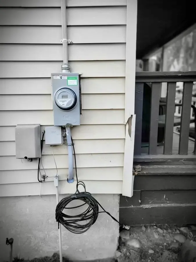 Slide of DRL Electric and Construction