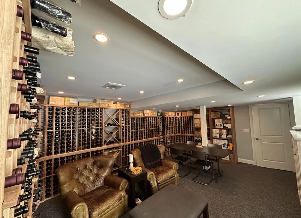 Reliable electrician providing outlet and switch repair in East Freetown, MA - Drowne Electric