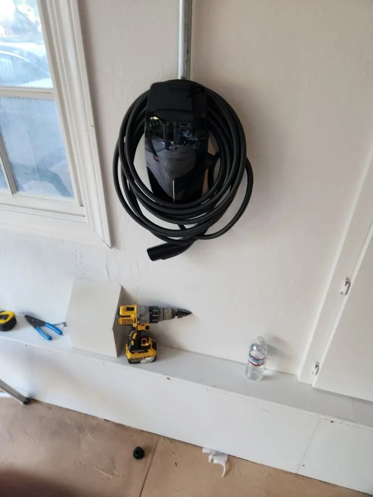 Professional electrical service for homes in wiring installation, by