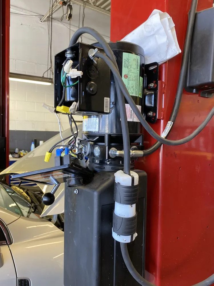 Slide of D's Electric