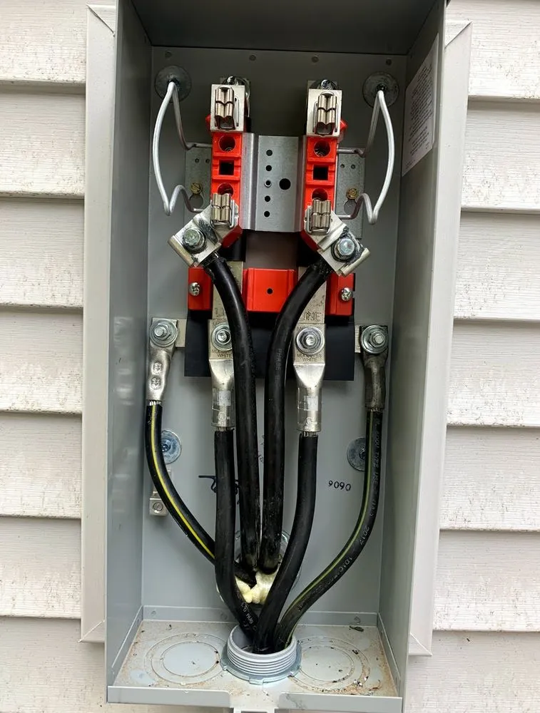 Slide of D&S Electrical