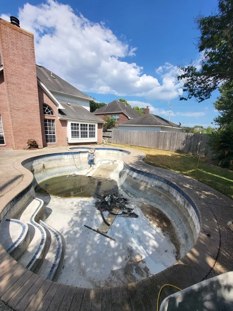 Slide of D'tails Home D'tailing