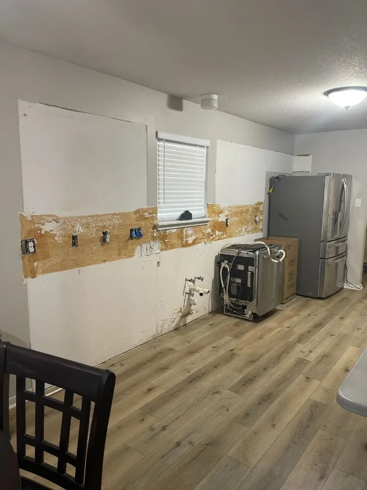 Slide of D'tails Home D'tailing