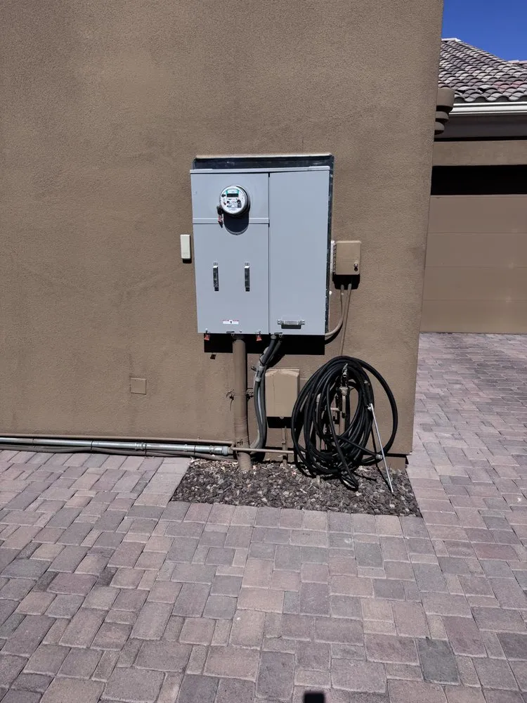 Professional circuit breaker repair experts serving ,  - DTL Electric