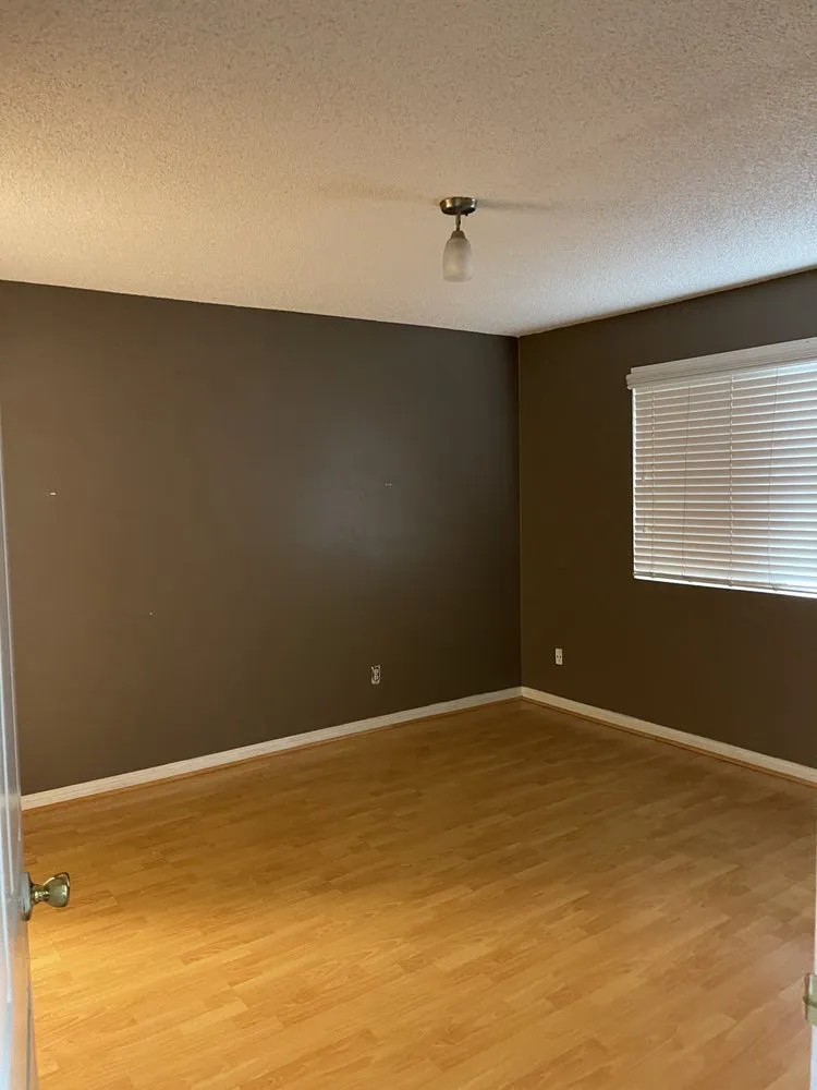 Slide of Duarte Electric