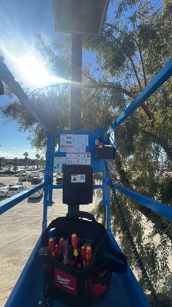 Slide of Dubon Service