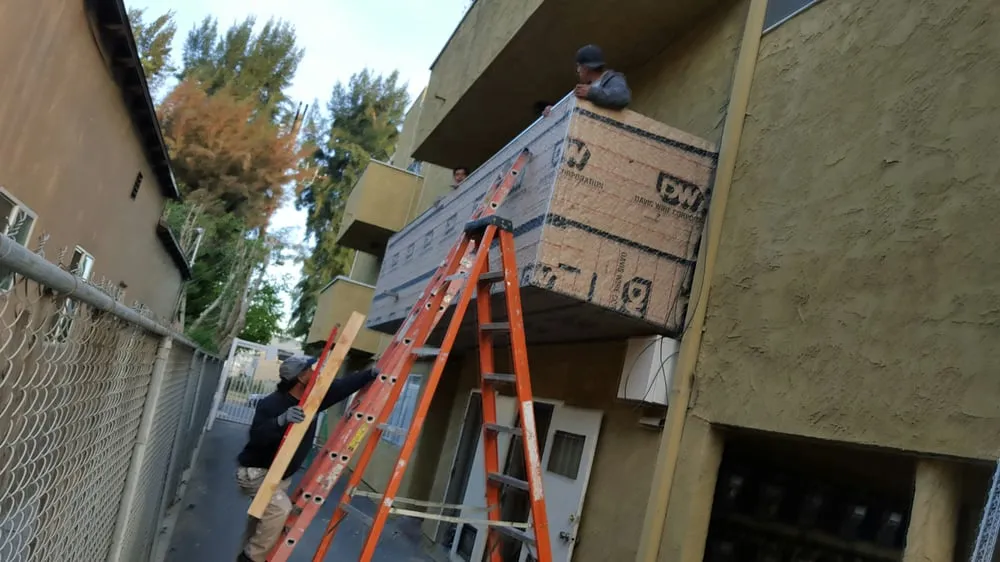 Professional electrician providing panel upgrade in Studio City, CA - Dubon's Construction