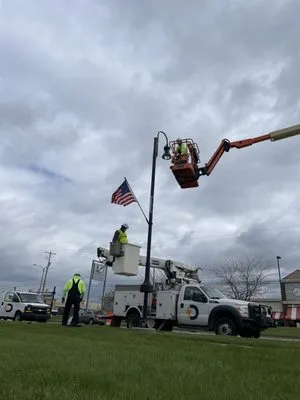 Duclos Electric Logo