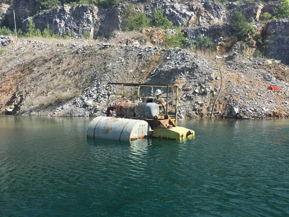 Slide of Dudely Electric