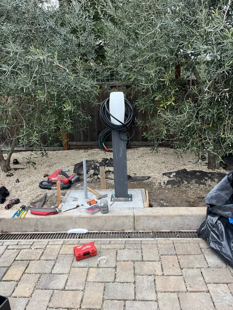 Slide of Duke Electric